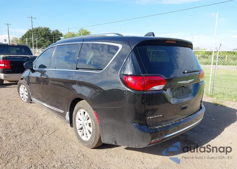 2018 Chrysler Pacifica Touring L z USA, uszkodzony, nr VIN 2C4RC1BGXJR119129